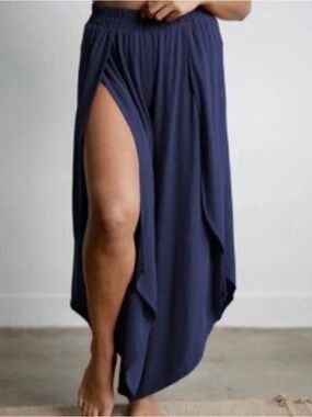 Sozy Wide-Leg Navy Clementine High-Slit Pants — Women